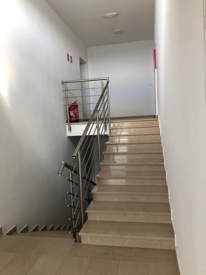 Beautiful View Apartment With Garage Space マリ・ロシニュ エクステリア 写真